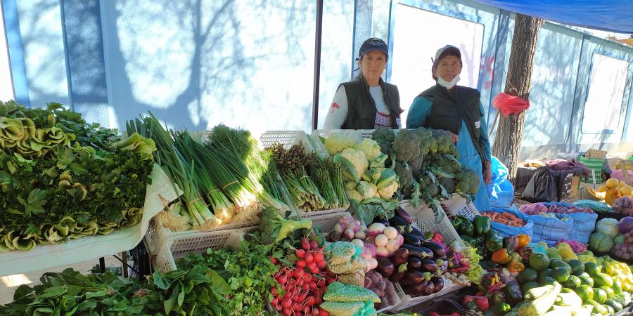 Nilda et sa maman au marché